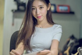 足贴贴出来湿湿的是湿气吗